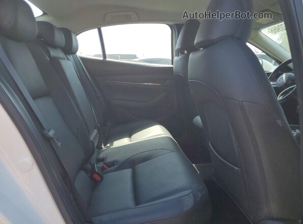 3MZBPADL7KM105467 2019 MAZDA 3 White Rear seats view