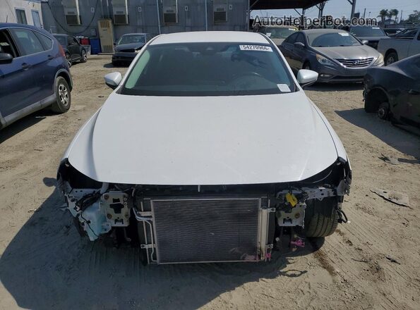 3MZBPADL7KM105467 2019 MAZDA 3 White Front view