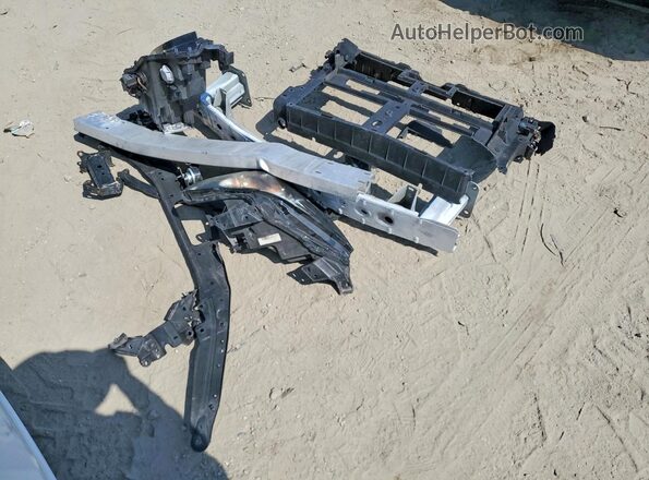 3MZBPADL7KM105467 2019 MAZDA 3 White Engine compartment view