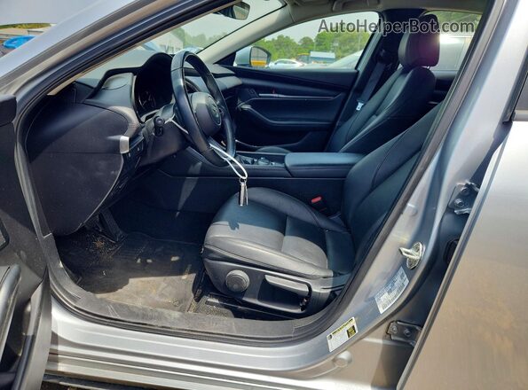 3MZBPBBL0MM250992 2021 MAZDA 3 Silver Front interior view