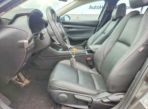 3MZBPBBLXMM252345 2021 MAZDA 3 Charcoal Vista interior delantera