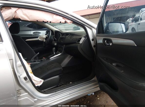 3N1AB7AP0GY249002 2016 NISSAN SENTRA Серебряный Вид салона спереди