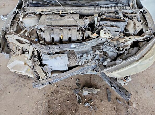 3N1AB7AP0GY299852 2016 NISSAN SENTRA Silver Սալոնի հետևի տեսք