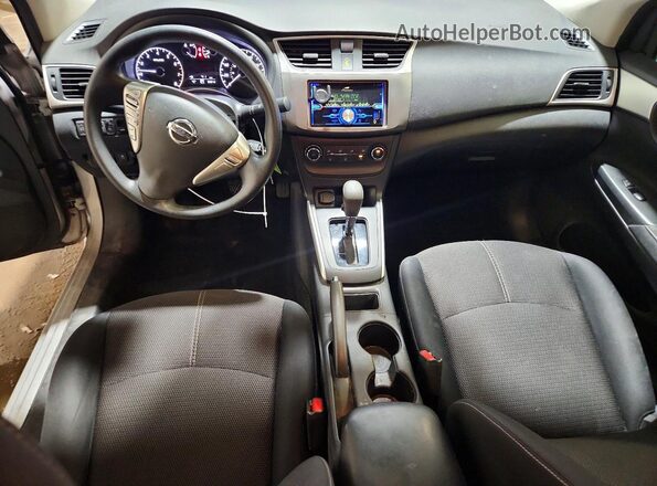 3N1AB7AP0HY212341 2017 NISSAN SENTRA Серебряный Вид панели приборов
