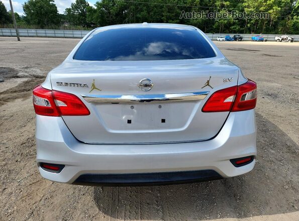 3N1AB7AP0JL624195 2018 NISSAN SENTRA Серебряный Вид сзади
