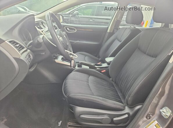 3N1AB7AP0JY295808 2018 NISSAN SENTRA Gray Vista interior delantera