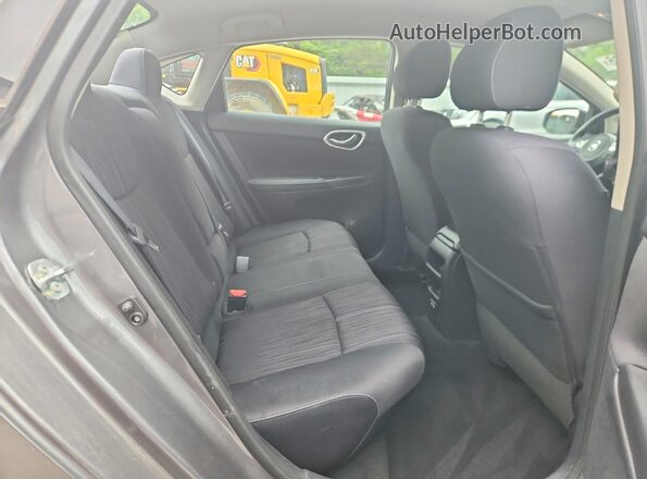 3N1AB7AP0JY295808 2018 NISSAN SENTRA Gray Vista de los asientos traseros