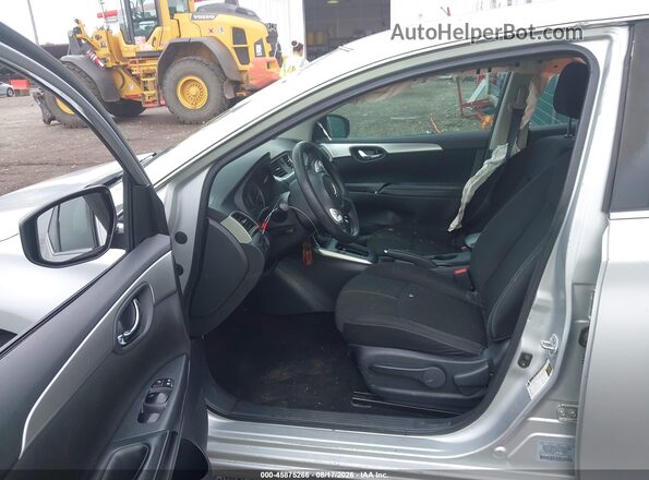 3N1AB7AP0JY306662 2018 NISSAN SENTRA Silver წინა სალონის ხედი