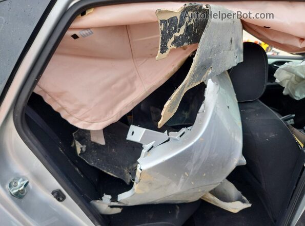 3N1AB7AP0JY307410 2018 NISSAN SENTRA Silver Vista de los asientos traseros