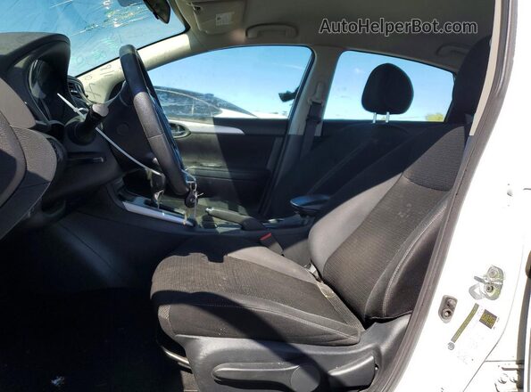 3N1AB7AP0KY227235 2019 NISSAN SENTRA Белый Вид салона спереди