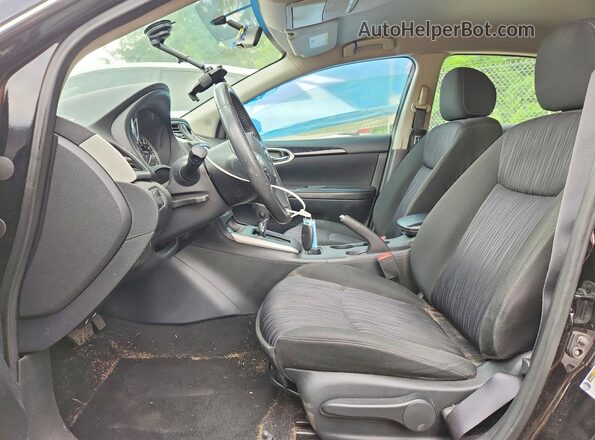 3N1AB7AP0KY364692 2019 NISSAN SENTRA Черный Вид салона спереди