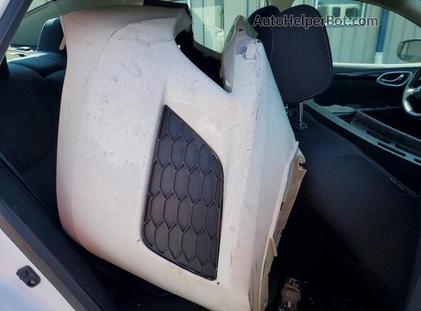 3N1AB7AP0KY370444 2019 NISSAN SENTRA White უკანა სავარძლების ხედი