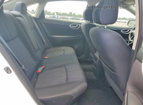 3N1AB7AP1GL648384 2016 NISSAN SENTRA White Rear seats view