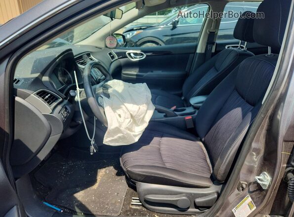 3N1AB7AP1HL639993 2017 NISSAN SENTRA Серый Вид салона спереди