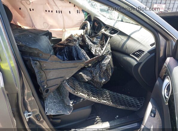 3N1AB7AP1HL654249 2017 NISSAN SENTRA Серый Вид салона спереди