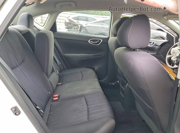 3N1AB7AP1HL671486 2017 NISSAN SENTRA White Հետևի նստատեղերի տեսք