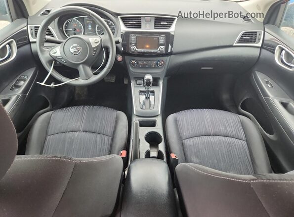 3N1AB7AP1HL673044 2017 NISSAN SENTRA Red Widok deski rozdzielczej
