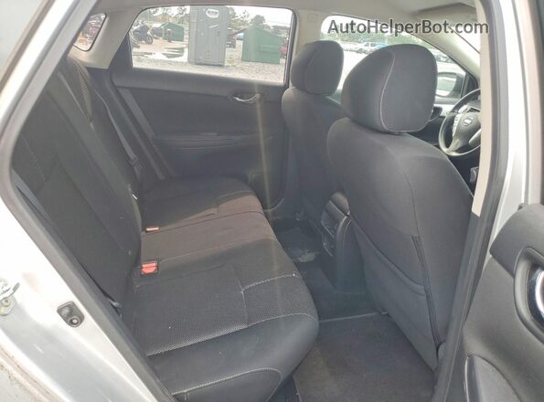 3N1AB7AP1HY255053 2017 NISSAN SENTRA Silver Widok tylnych siedzeń