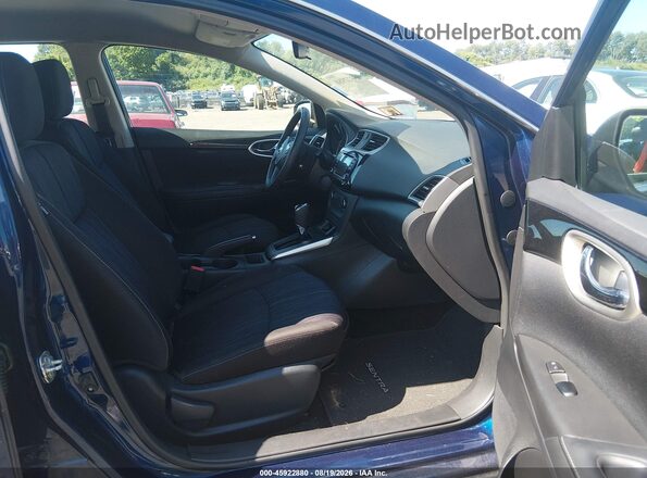 3N1AB7AP1HY397516 2017 NISSAN SENTRA Синий Вид салона спереди