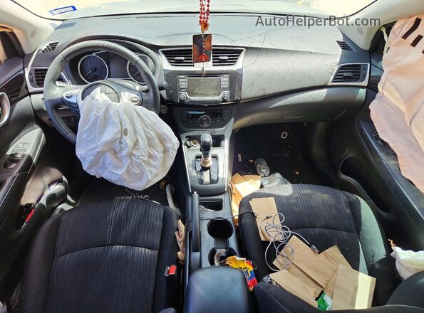 3N1AB7AP1JL624948 2018 NISSAN SENTRA Black Dashboard view