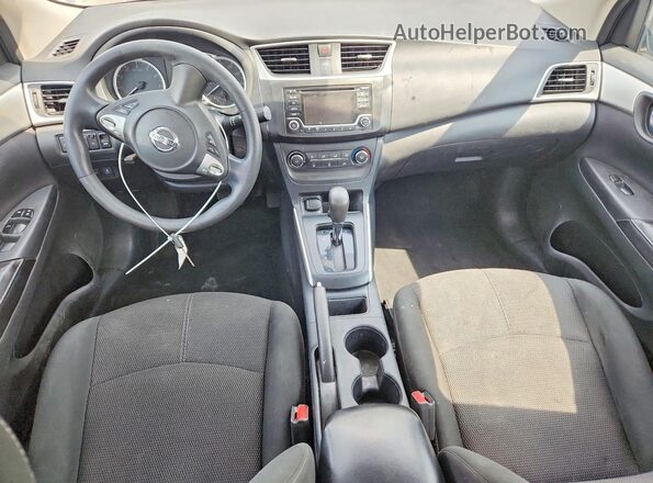 3N1AB7AP1JY261134 2018 NISSAN SENTRA Silver Widok deski rozdzielczej