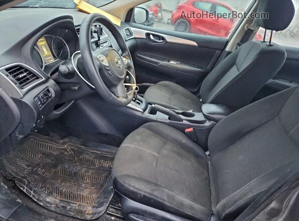 3N1AB7AP1JY311983 2018 NISSAN SENTRA Серый Вид салона спереди