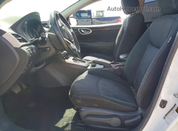 3N1AB7AP1KY322175 2019 NISSAN SENTRA Белый Вид салона спереди