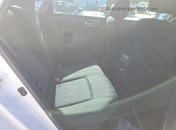 3N1AB7AP1KY374969 2019 NISSAN SENTRA White Widok tylnych siedzeń