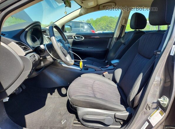 3N1AB7AP1KY409090 2019 NISSAN SENTRA Gray Вид салону спереду