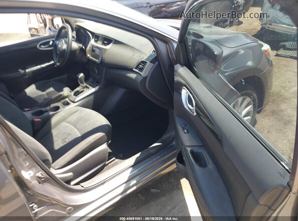 3N1AB7AP1KY409686 2019 NISSAN SENTRA Серый Вид салона спереди