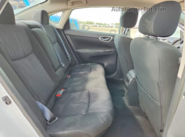 3N1AB7AP1KY441120 2019 NISSAN SENTRA Белый Вид задних сидений
