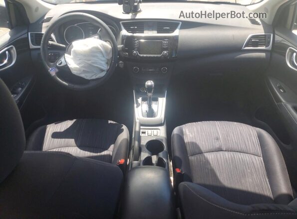 3N1AB7AP2GY226899 2016 NISSAN SENTRA Silver Vista del salpicadero