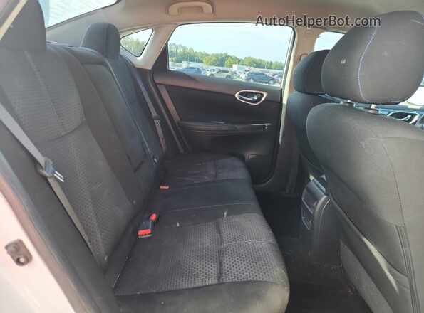 3N1AB7AP2HY216939 2017 NISSAN SENTRA White Հետևի նստատեղերի տեսք