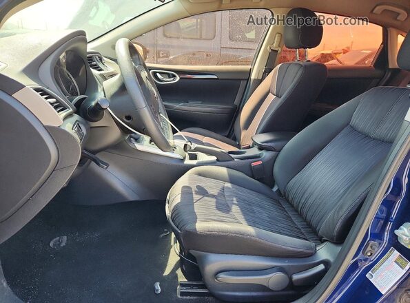 3N1AB7AP2HY329760 2017 NISSAN SENTRA Blue Front interior view