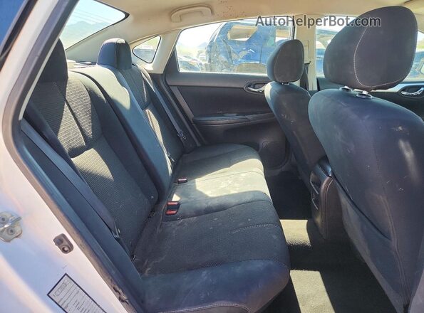3N1AB7AP2JY202626 2018 NISSAN SENTRA White Rear seats view