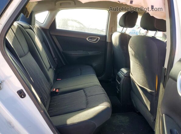 3N1AB7AP2JY238087 2018 NISSAN SENTRA White Հետևի նստատեղերի տեսք