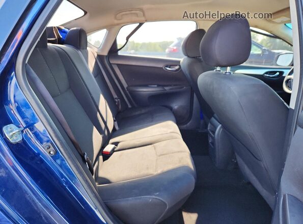 3N1AB7AP2JY273793 2018 NISSAN SENTRA Синий Вид задних сидений