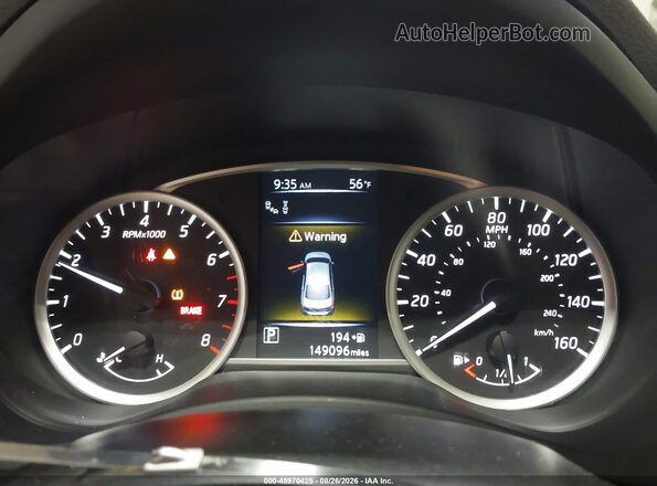 3N1AB7AP2JY318215 2018 NISSAN SENTRA Red Widok tylnych siedzeń