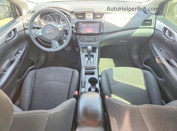 3N1AB7AP2KY221324 2019 NISSAN SENTRA Gray Widok deski rozdzielczej