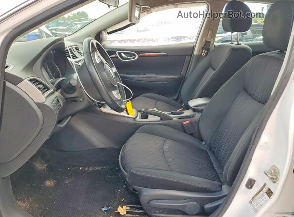 3N1AB7AP2KY306146 2019 NISSAN SENTRA Белый Вид салона спереди
