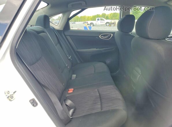 3N1AB7AP2KY447069 2019 NISSAN SENTRA White Widok tylnych siedzeń