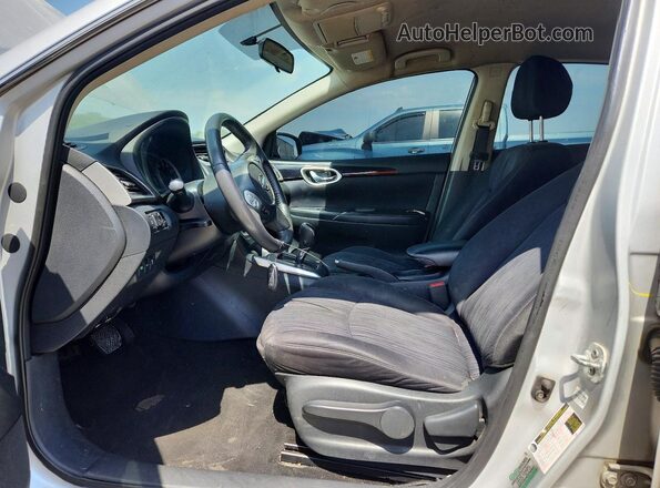 3N1AB7AP3GL667261 2016 NISSAN SENTRA Silver Widok wnętrza z przodu
