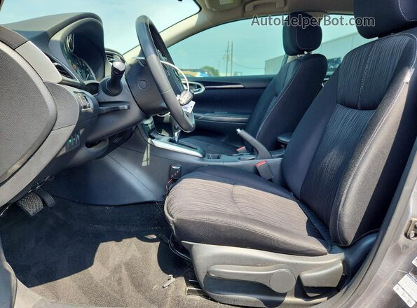 3N1AB7AP3GY229262 2016 NISSAN SENTRA Серый Вид салона спереди