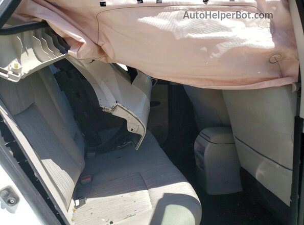 3N1AB7AP3GY242691 2016 NISSAN SENTRA Белый Вид задних сидений