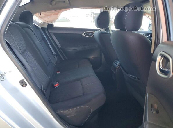 3N1AB7AP3HL683350 2017 NISSAN SENTRA Silver Widok tylnych siedzeń