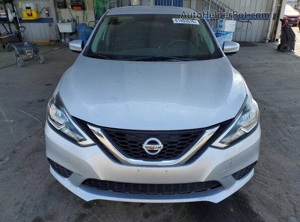 3N1AB7AP3HL683350 2017 NISSAN SENTRA Silver Widok z przodu