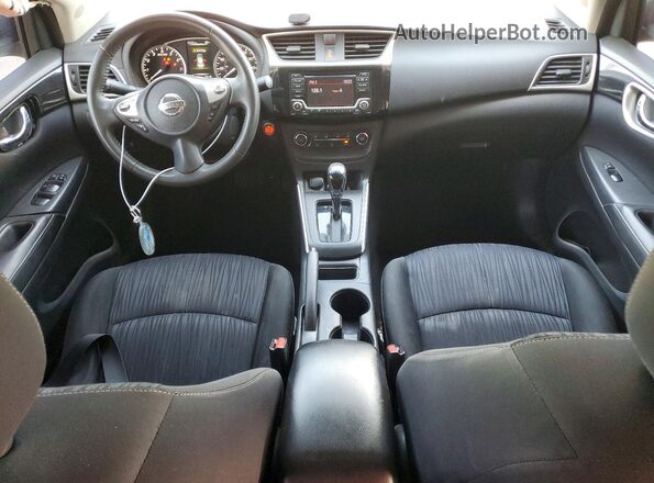 3N1AB7AP3HL683350 2017 NISSAN SENTRA Silver Widok deski rozdzielczej