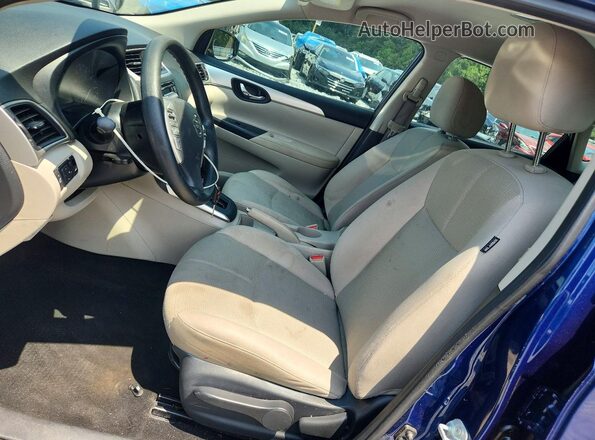 3N1AB7AP3HY236844 2017 NISSAN SENTRA Синий Вид салона спереди