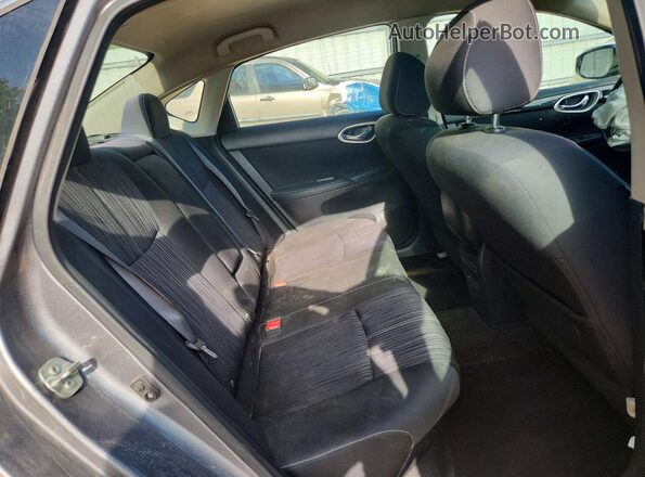 3N1AB7AP3HY349872 2017 NISSAN SENTRA Gray Vista de los asientos traseros