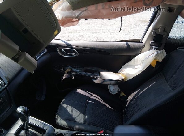 3N1AB7AP3JL644988 2018 NISSAN SENTRA Gray Widok wnętrza z przodu